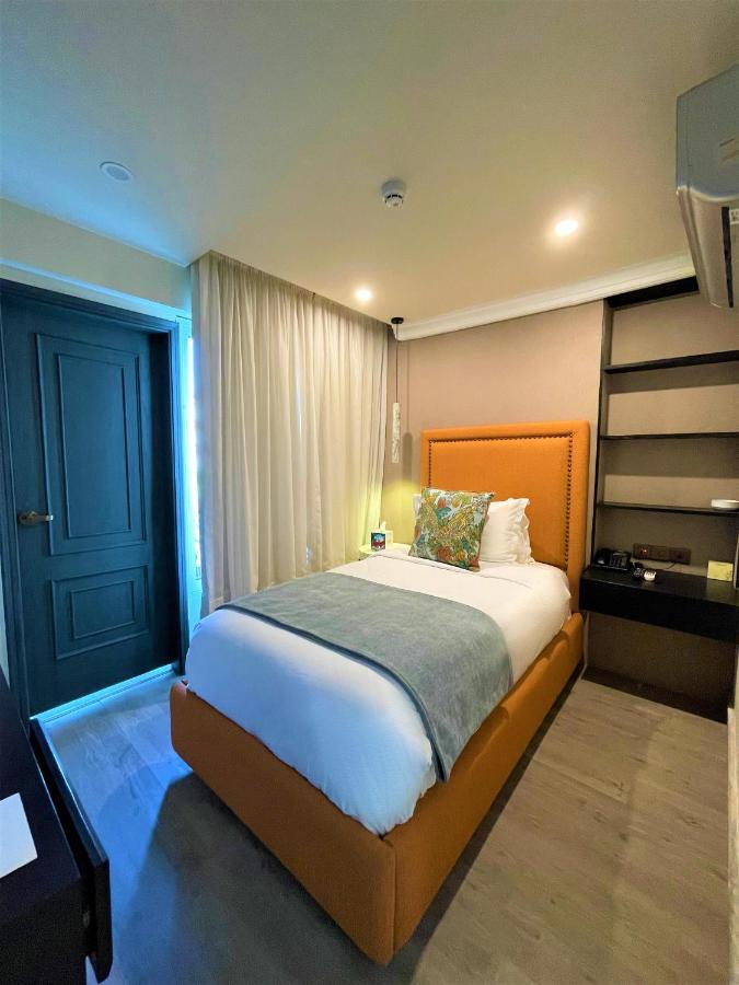 Ambiance Boutique Art Hotel Карачі Екстер'єр фото