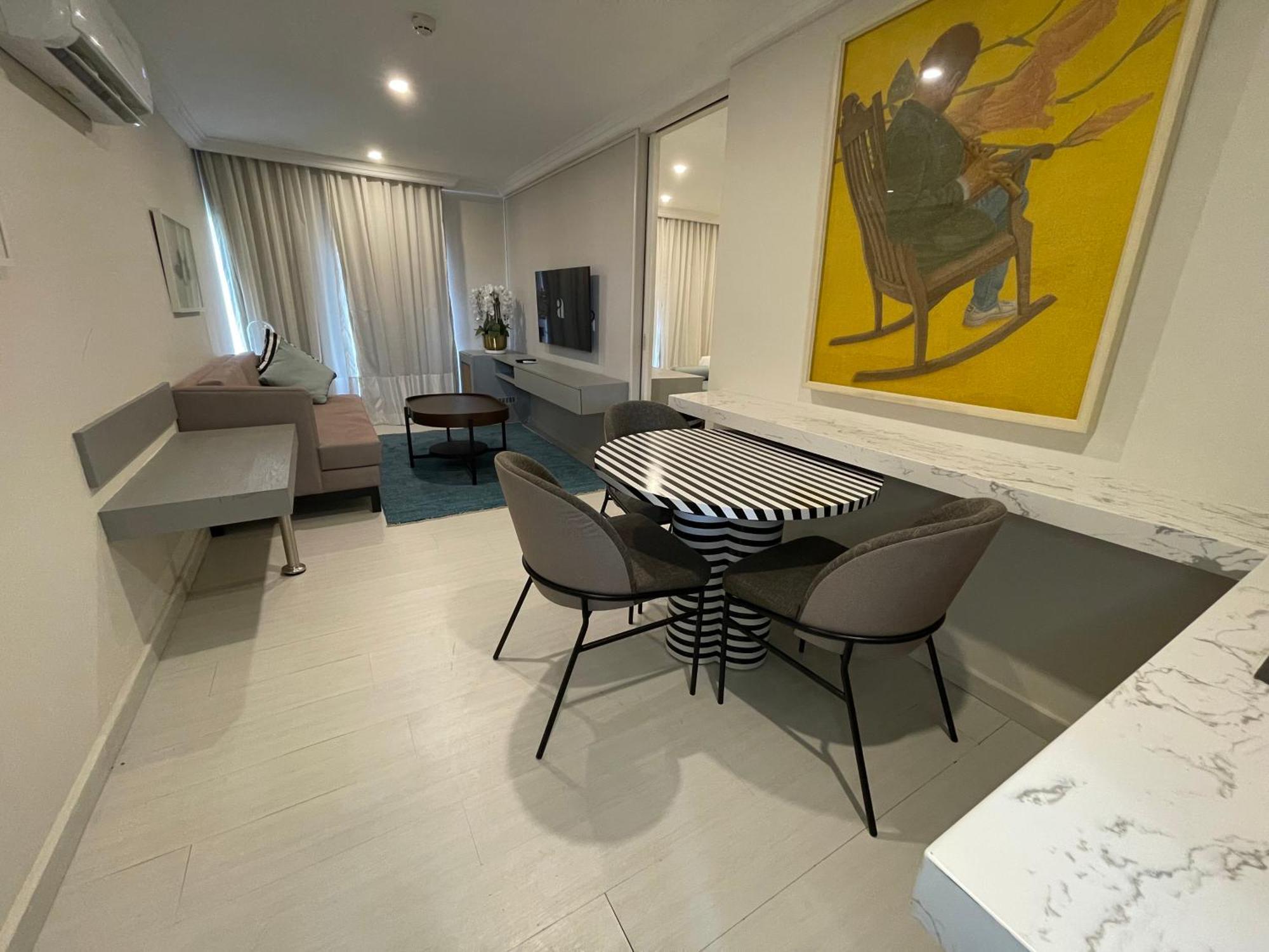Ambiance Boutique Art Hotel Карачі Екстер'єр фото